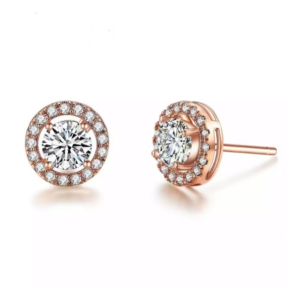 New 18K Rose Gold Round Diamond Stud Earrings - Picture 3 of 3